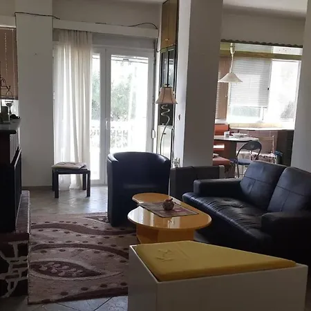 City Apartment *